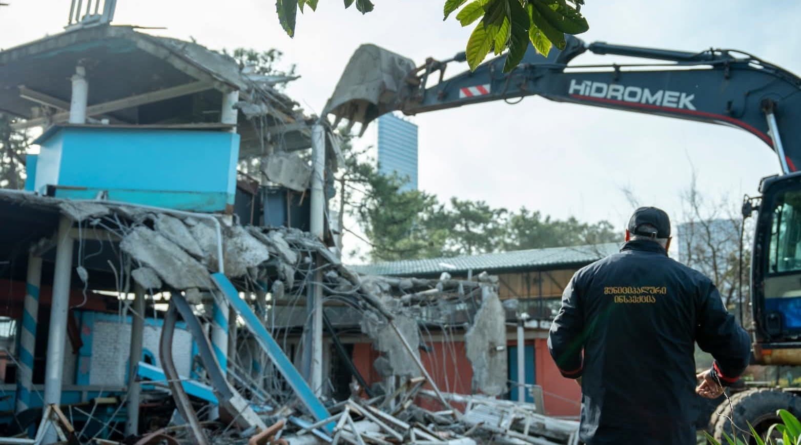 Frontnews image description