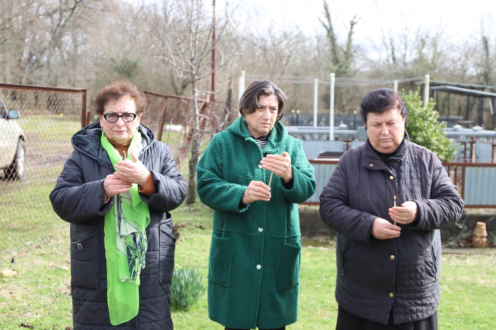 <p style="text-align: justify">5 მარტი აგვისტოს ომის გმირის ბადრი ბასილაძის დაბადების დღეა.</p><p style="text-align: justify">აგვისტოს ომის გმირის დაბადების დღესთან დაკავშირებით, თერჯოლის მუნიციპალიტეტის მერის მოადგილეებმა, საკრებულოს თავმჯდომარის მოადგილეებმა, თერჯოლის ვეტერანთა საქმეთა სახელმწიფო სამსახურის ხელმძღვანელმა, საკრებულოს და მერიის შესაბამისი სამსახურების წარმომადგენლებმა, გმირის საფლავი ყვავილებით შეამკეს და პატივი მიაგეს ბადრი ბასილაძის ხსოვნას. შესრულდა მისი სულის მოსახსენებელი პანაშვიდი.</p><p style="text-align: justify">ბადრი ბასილაძე 1985 წლის 5 მარტს თერჯოლის რაიონის სოფელ ჭოგნარში დაიბადა. ქართველი სამხედრო პირი, კაპრალი 2008 წლის რუსეთ-საქართველოს აგვისტოს ომში მონაწილეობდა. 9 აგვისტოს რუსულმა ჭურვმა იმსხვერპლა. </p>