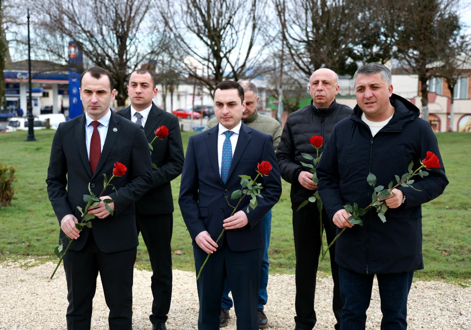 Frontnews image description