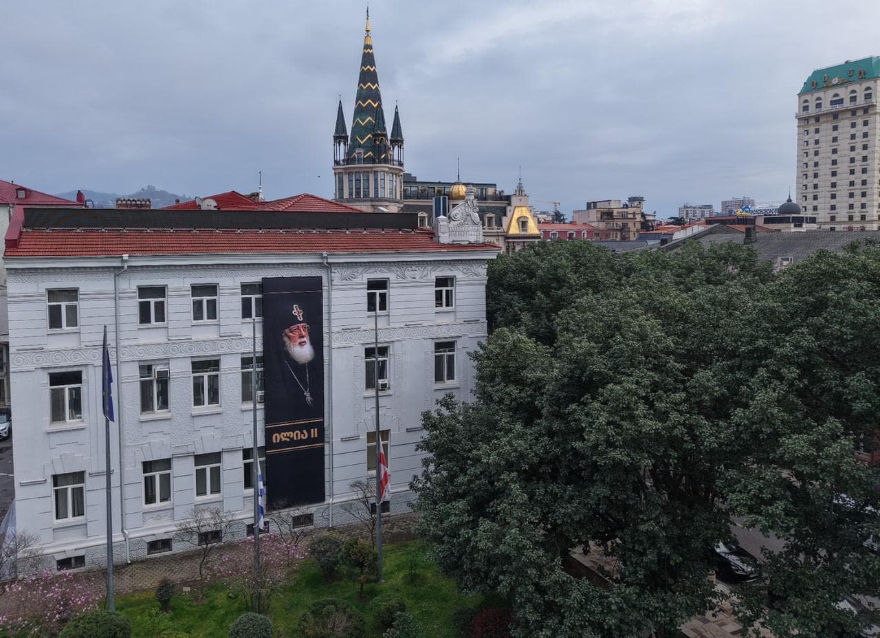 Frontnews image description