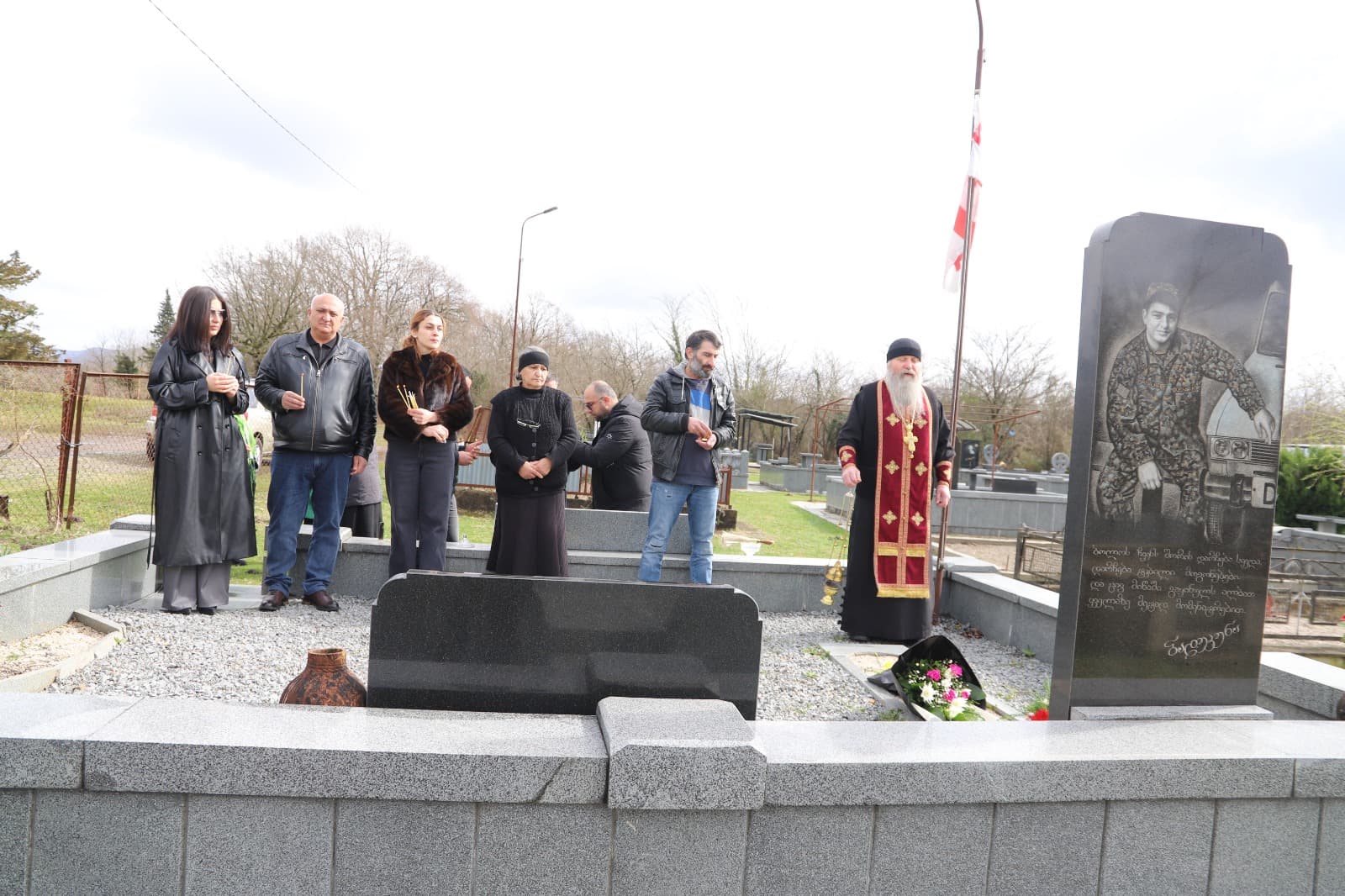 Frontnews image description