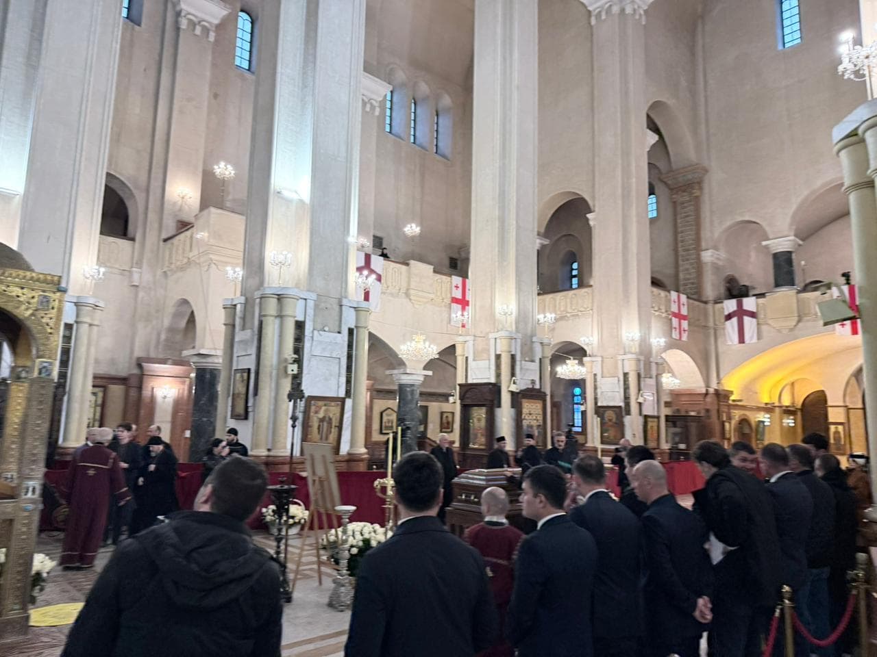 Frontnews image description