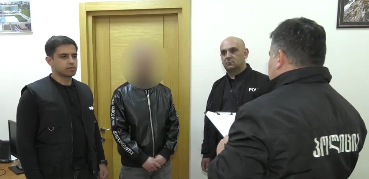 ავტოსადილერო კომპანიის დირექტორი 374 000 აშშ დოლარის თაღლითურად მითვისების ბრალდებით დააკავეს