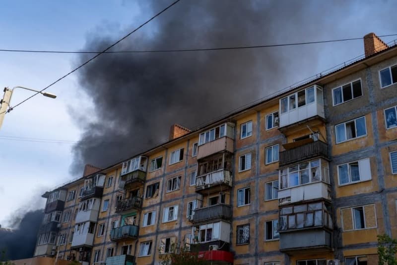 ზაპოროჟიე, დნიპრო, კრამატორსკი - რუსების დაბომბვის შედეგად 20-ზე მეტი მშვიდობიანი მოქალაქე დაიღუპა, ათობით დაშავდა