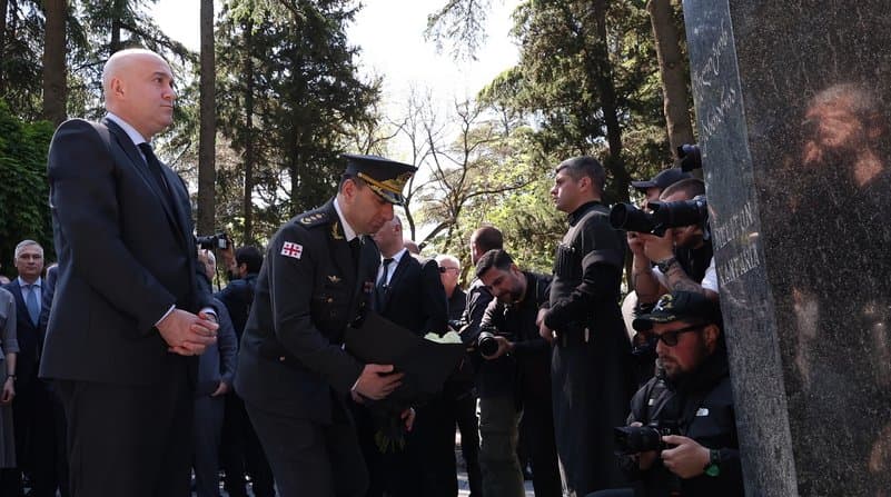 სულხან თამაზაშვილმა მეორე მსოფლიო ომში დაღუპულთა ხსოვნას პატივი მიაგო