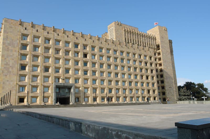 საქართველოს მთავრობა – გამოვხატავთ შეშფოთებას ევროკავშირსა და გერმანიაში გამართული ვიზიტებისა და შეხვედრების გამო, რომელშიც ზურაბ ადეიშვილი მონაწილეობდა