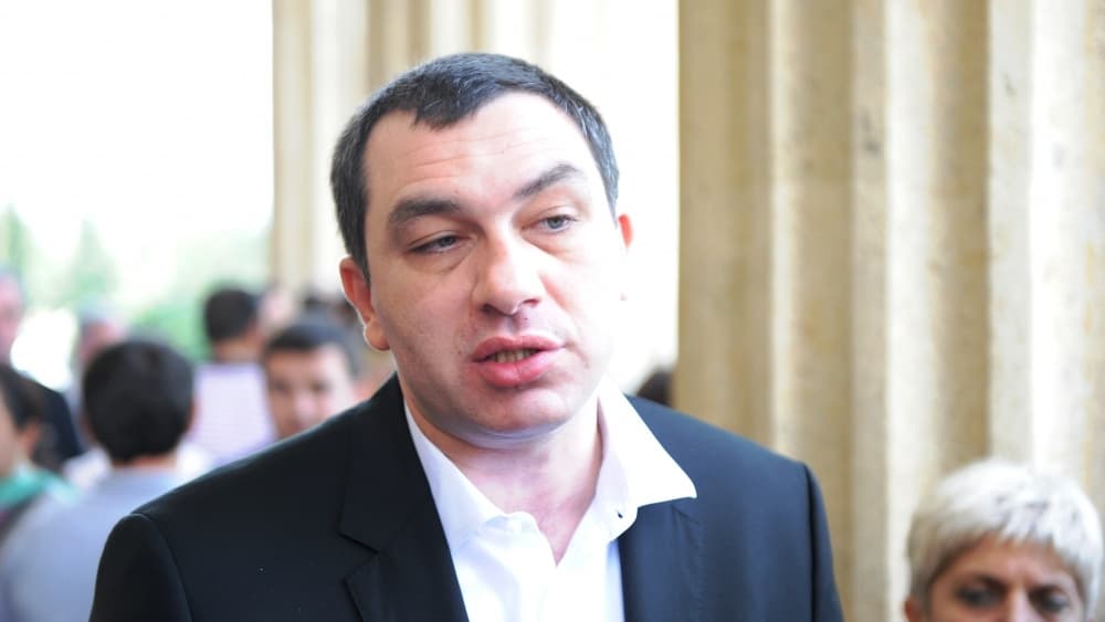 გიგა ბოკერია – დარჩიაშვილი ღარიბაშვილის ოდნავ ნაკლებად აგრესიული ვერსიაა