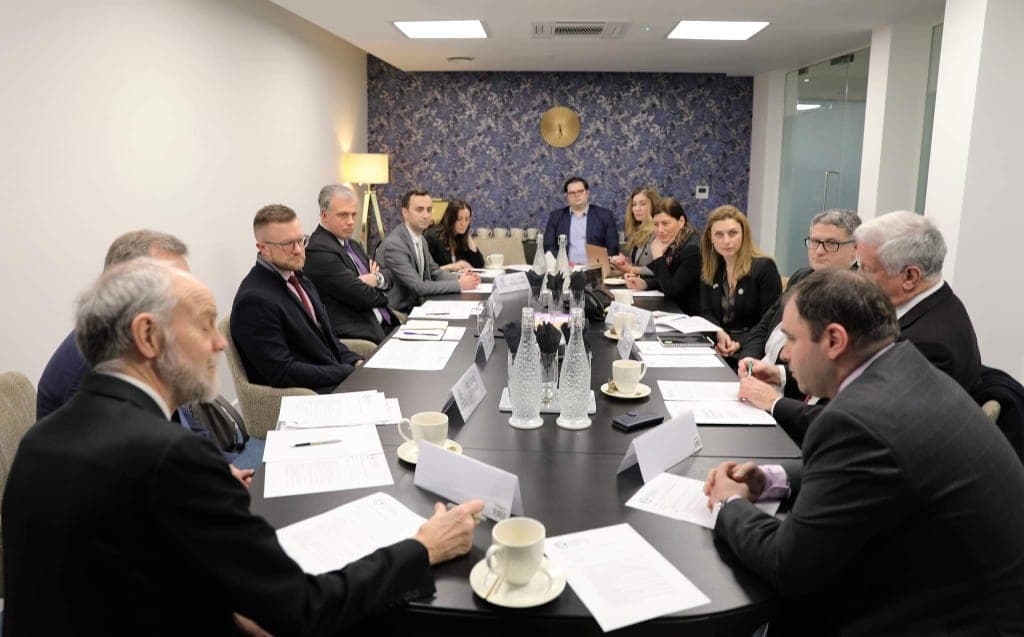 საქართველოს საპარლამენტო დელეგაციამ ლონდონში გეოსტრატეგიული საბჭოს მრგვალი მაგიდის მუშაობაში მიიღო მონაწილეობა