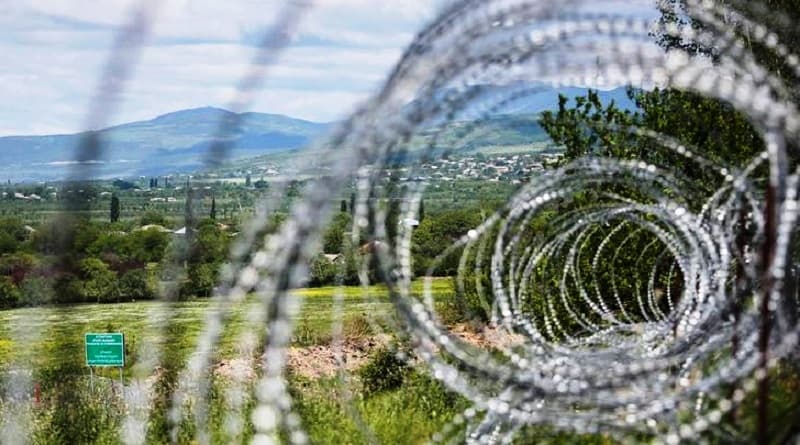 სუს-ი – კნოლევის მიმდებარე ოკუპირებულ ტერიტორიაზე რუსეთის საოკუპაციო ძალების წარმომადგენლებმა უკანონოდ დაამონტაჟეს ლითონის ბოძები და მავთულხლართები