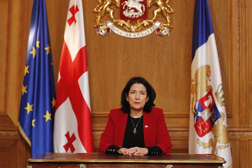 სალომე ზურაბიშვილმა 11 მსჯავრდებული შეიწყალა