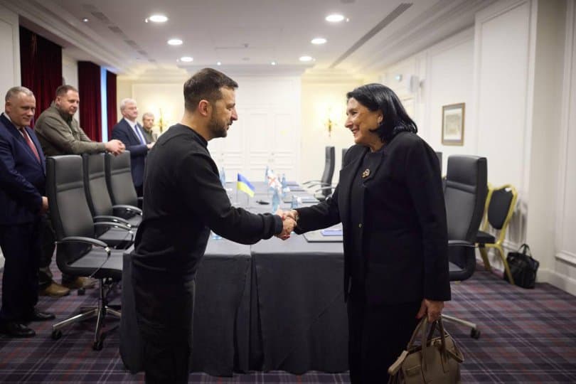 ზელენსკი – მე დავარწმუნე პრეზიდენტი ზურაბიშვილი, რომ უკრაინა კოორდინაციას გაუწევს პარტნიორებთან, არა მხოლოდ ევროპაში, არამედ გლობალურად
