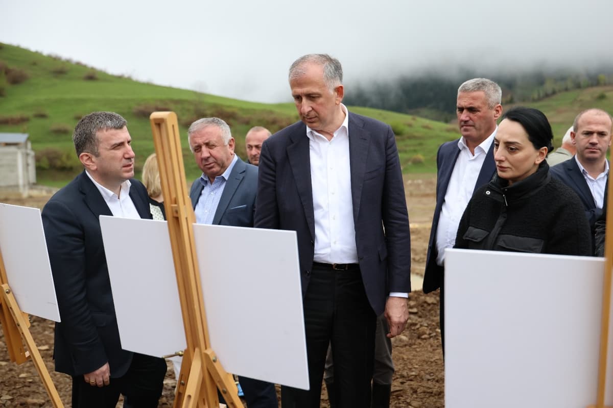 ხულოს მუნიციპალიტეტში საცხენოსნო ინფრასტრუქტურის მოწყობა აქტიურად მიმდინარეობს